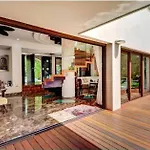 Amazing Hacienda For 14 Guests! Steps To The Beach!