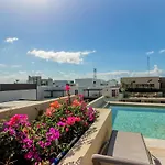 Sea Breezes Studio at Syrena 409