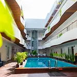 In Fashion Hotel & Spa (Adults Only)