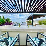 Veranto Condo Rentals