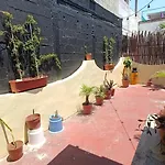 Tres Mundos Hostel
