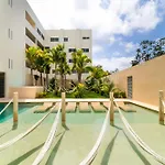 2 Bd Suite With Balcony Gym Rooftop Pool Hot Tub