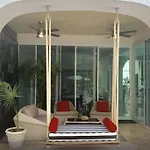 60 Off Lujosa Casa Con Billar Y Alberca Privada