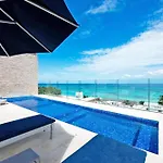 Exquisite Luxurious 1 Bedroom Cruz Con Mar
