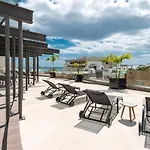 Big Loft 2Br 2.5Bth One Block The Beach