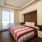 501Ph - Spacious Apartment In The Center, Only 10 Minutes Walking Distance To The Beaches