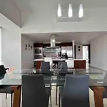 Luxury Ocean View Private Jacuzzi Mareazul