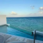 It Beach Condo