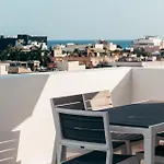 Hotel B10 - Distinctive Hotel-
