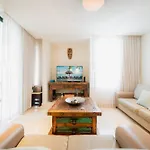 2 Bedroom Condo With Pool In The Center Of Playa Del Carmen - Anah Playa