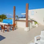 Angelo\'S Hotel