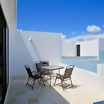 Anah Penthouse By Oceanfront