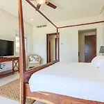 Okol Paraiso By Riviera Rentals