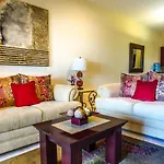El Faro Oceanfront Apartments
