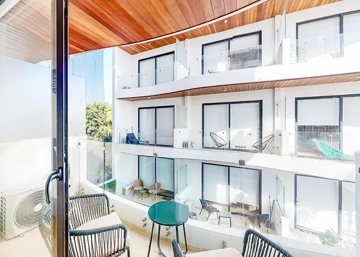 Menesse Midtown 2 Unit 208