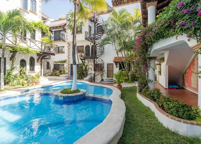Colorful Hacienda Style 2Br With Pool Steps To Beach