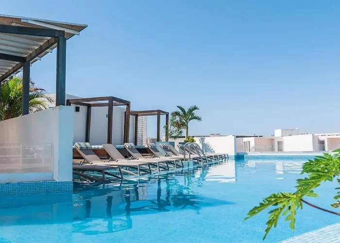 Private Pool Beautiful And Centric 1Br Ph