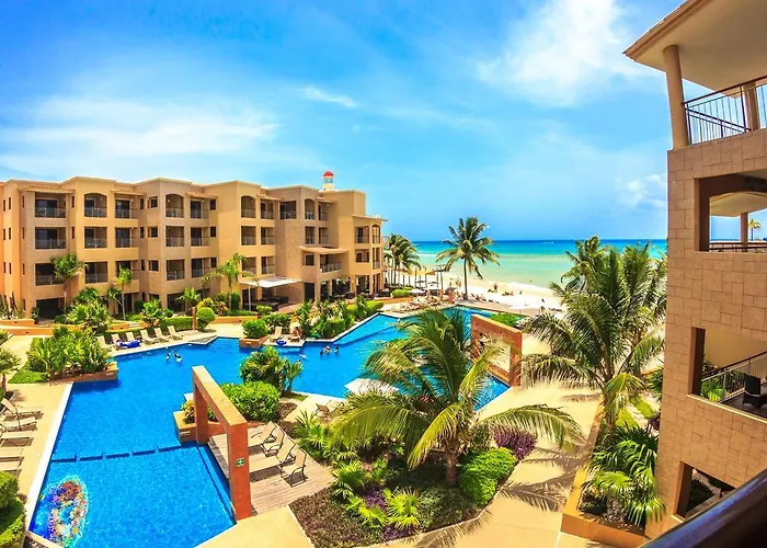 El Faro Oceanfront Apartments
