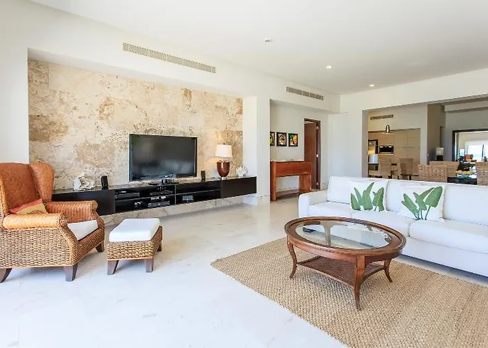 Okol Paraiso By Riviera Rentals