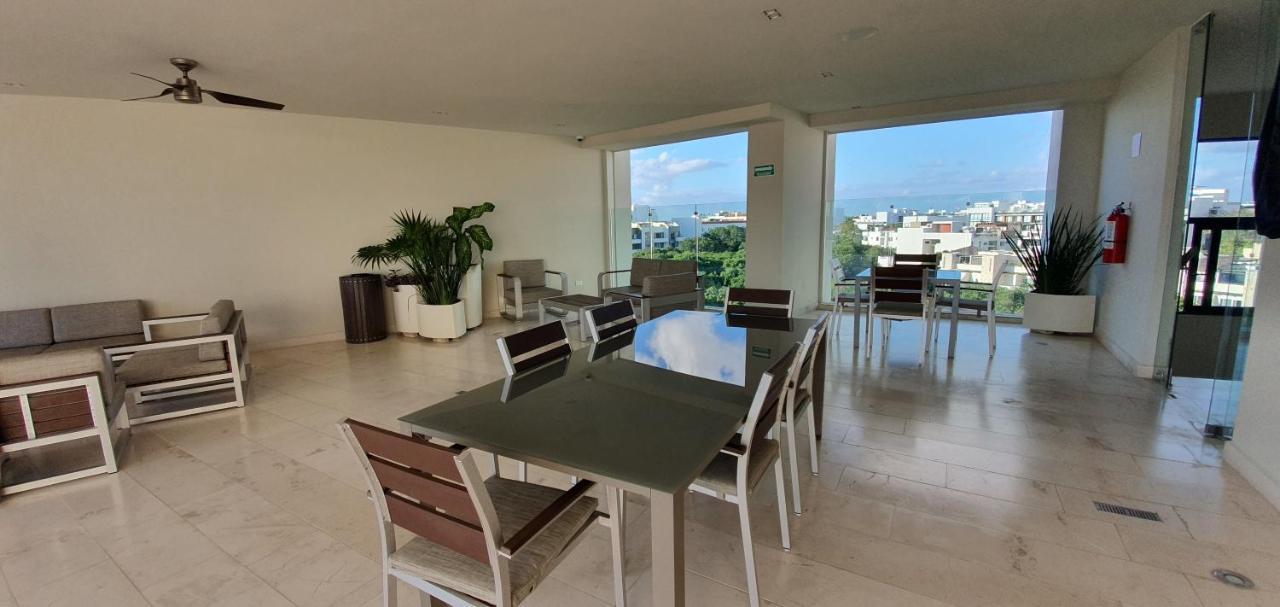 Miranda Apartment