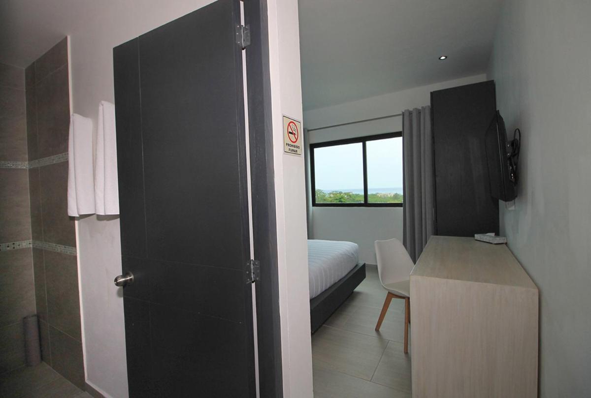 We Express (adults Only) Hotel 3*