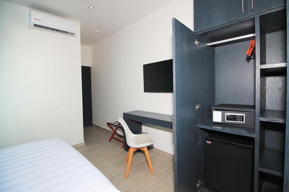 We Express (adults Only) Hotel 3*