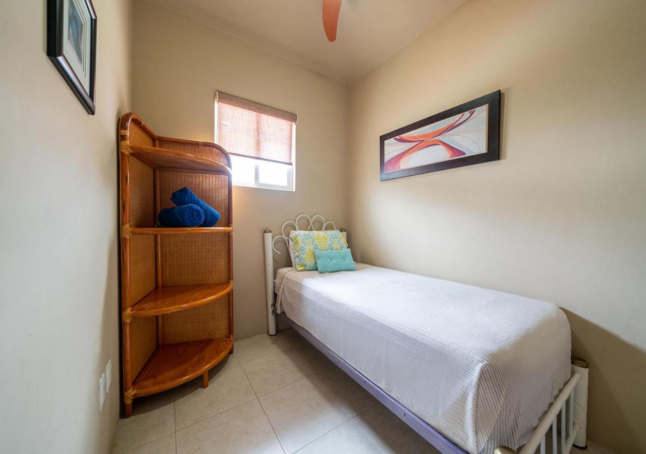 Sol 6 - 3 Bedroom Only 1 Block From Coco - At Luna Maya