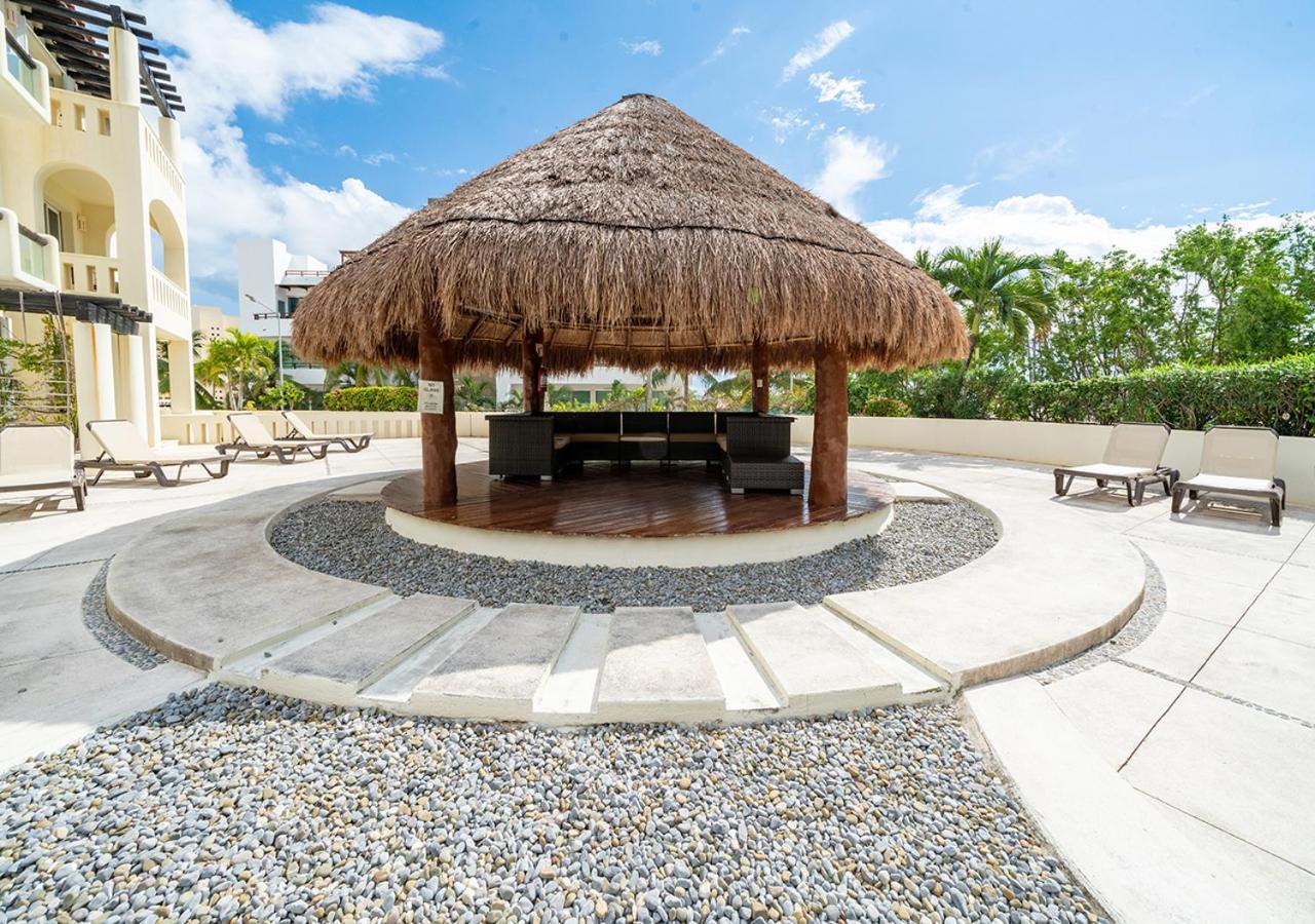 Sol 6 - 3 Bedroom Only 1 Block From Coco - At Luna Maya * Playa del Carmen