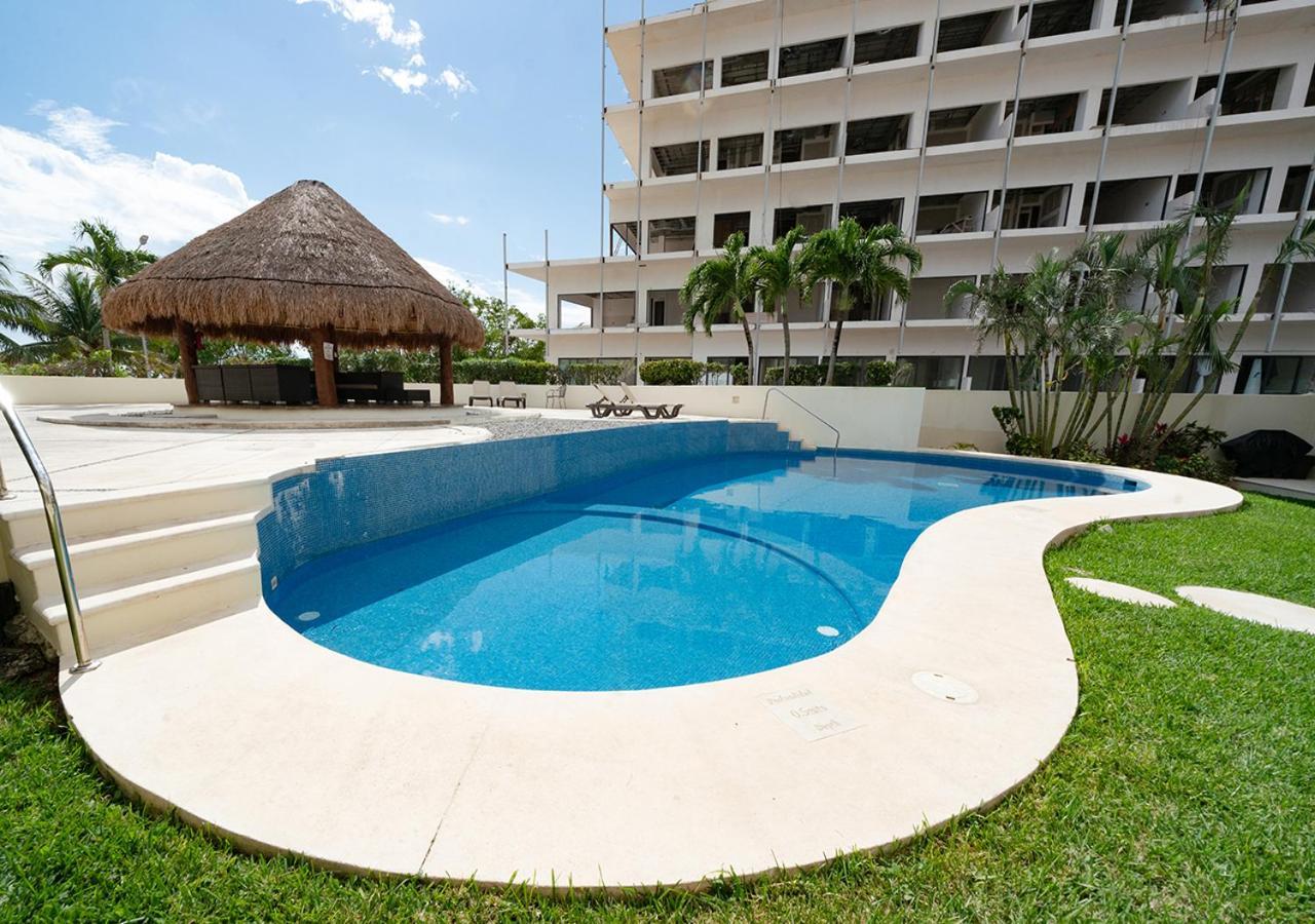Sol 6 - 3 Bedroom Only 1 Block From Coco - At Luna Maya