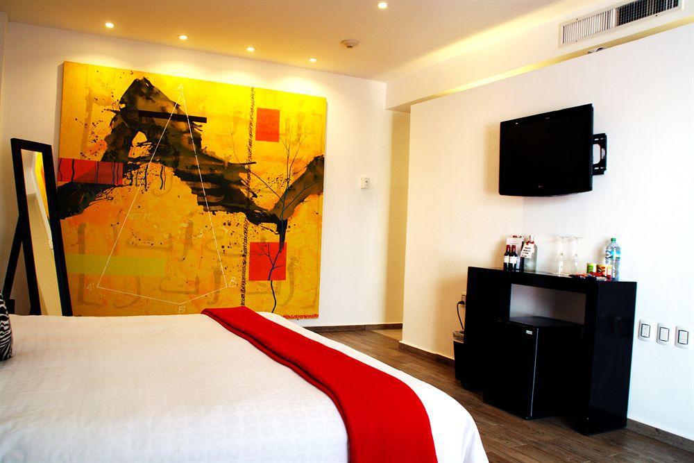 Hotel In Fashion & (adults Only)