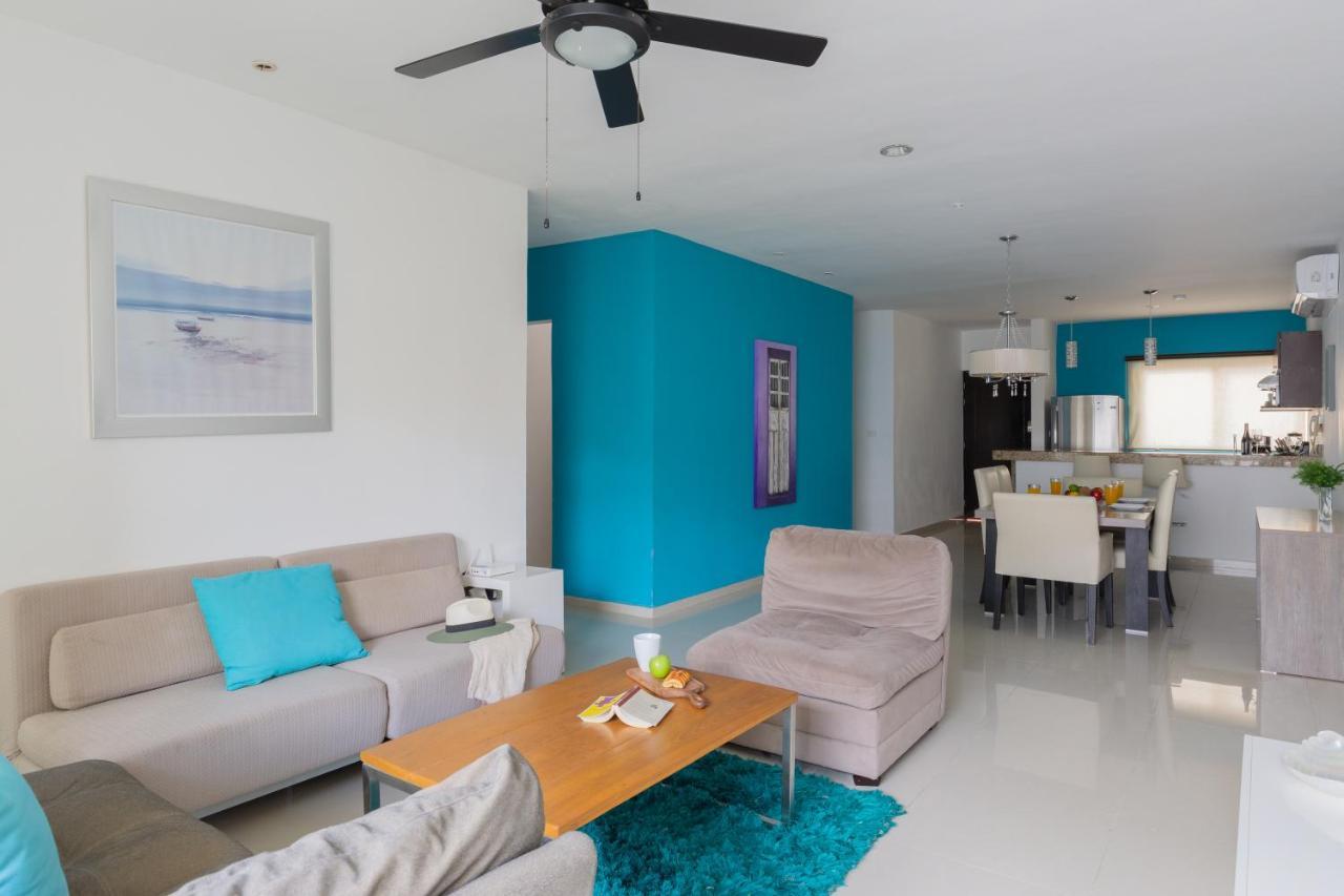Phenomenal Combo Of 2 Separate Ph 1 In With Private Jacuzzi, Chic Amenities, Gym And 2 Rooftops Apartment Playa del Carmen