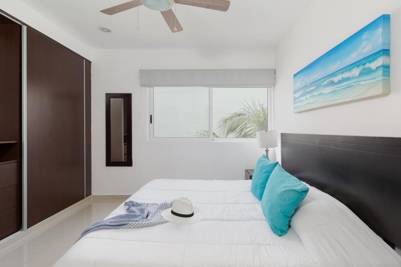 Phenomenal Combo Of 2 Separate Ph 1 In With Private Jacuzzi, Chic Amenities, Gym And 2 Rooftops * Playa del Carmen