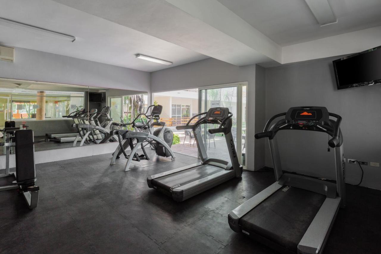 Phenomenal Combo Of 2 Separate Ph 1 In With Private Jacuzzi, Chic Amenities, Gym And 2 Rooftops