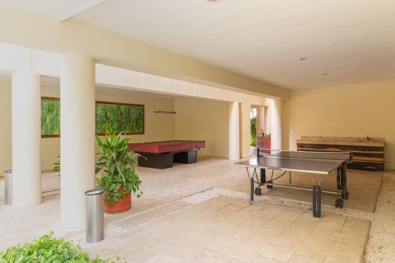 Phenomenal Combo Of 2 Separate Ph 1 In With Private Jacuzzi, Chic Amenities, Gym And 2 Rooftops Apartment Playa del Carmen