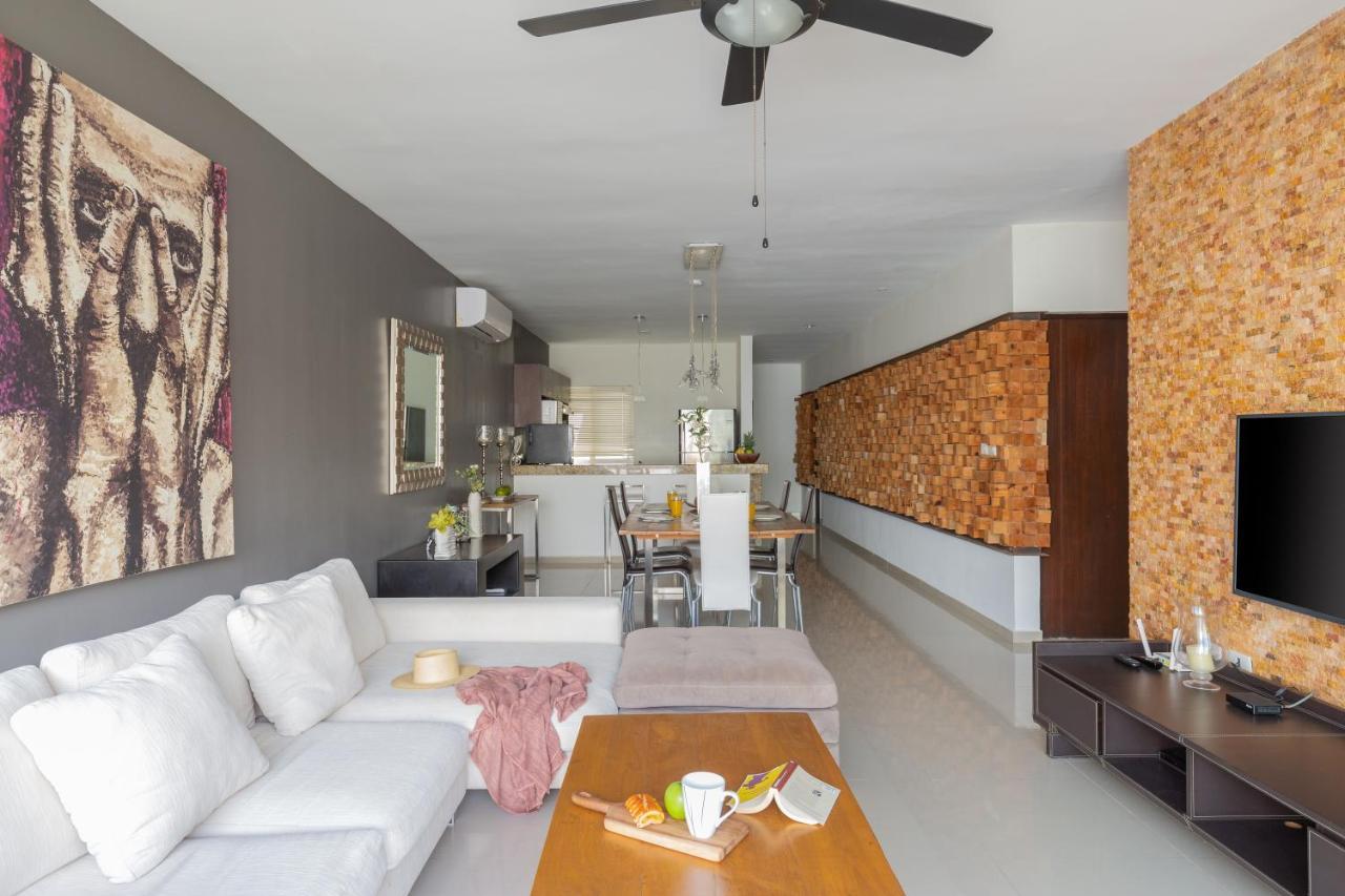 Phenomenal Combo Of 2 Separate Ph 1 In With Private Jacuzzi, Chic Amenities, Gym And 2 Rooftops * Playa del Carmen