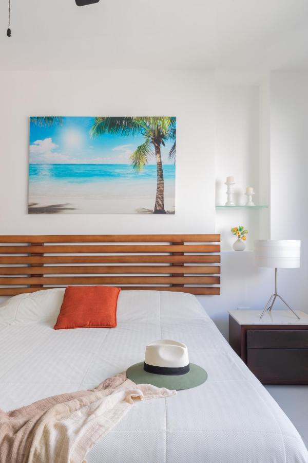 Apartment Phenomenal Combo Of 2 Separate Ph 1 In With Private Jacuzzi, Chic Amenities, Gym And 2 Rooftops Playa del Carmen
