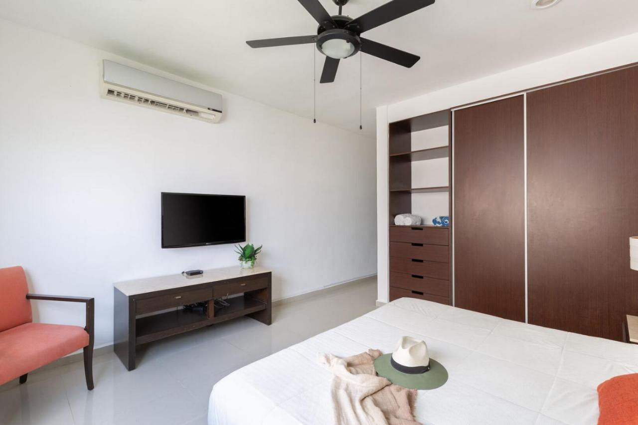 Apartment Phenomenal Combo Of 2 Separate Ph 1 In With Private Jacuzzi, Chic Amenities, Gym And 2 Rooftops *