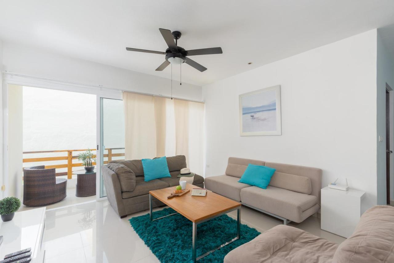 Phenomenal Combo Of 2 Separate Ph 1 In With Private Jacuzzi, Chic Amenities, Gym And 2 Rooftops Apartment