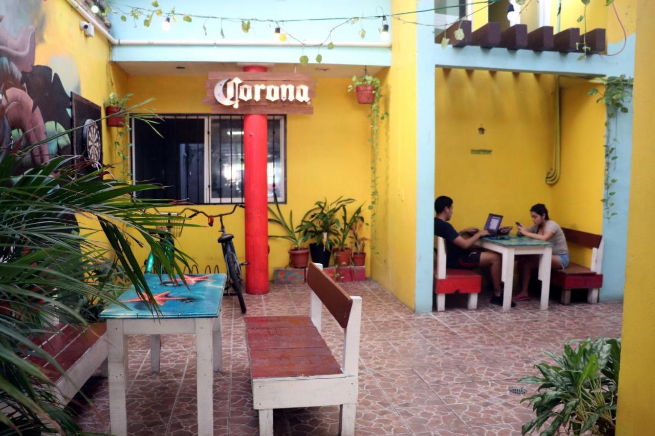 Hostal Tres Mundos *