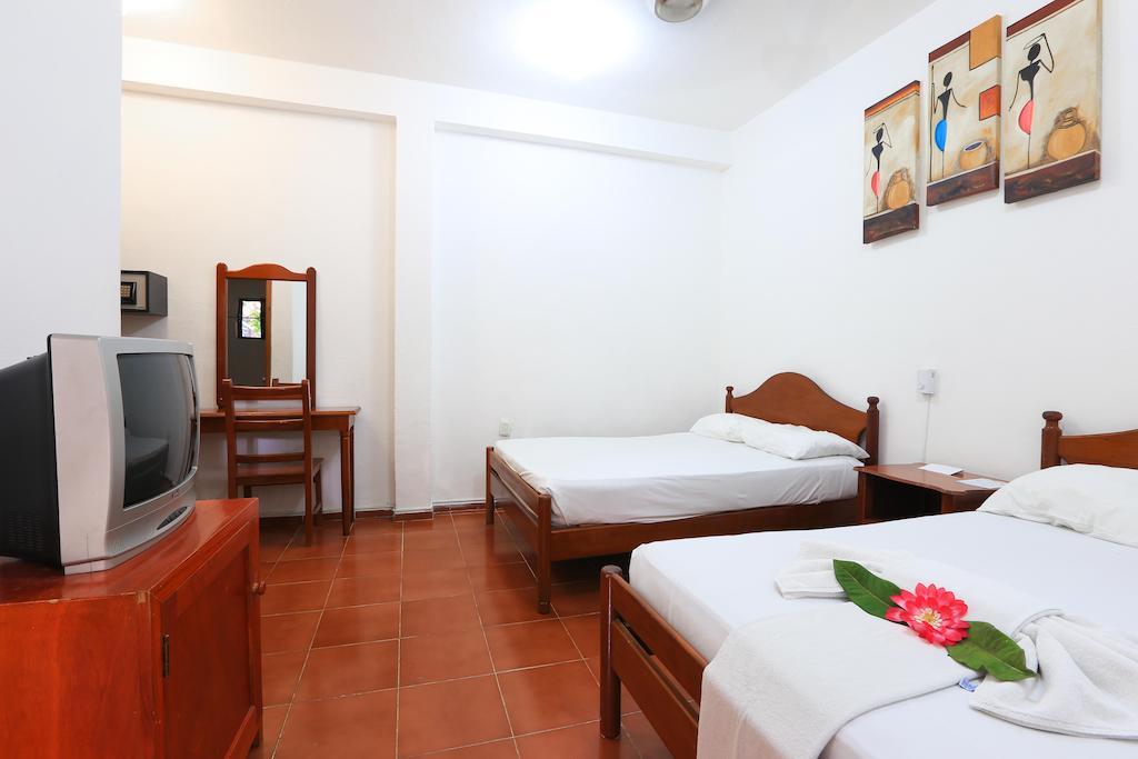 Azul By Encanto Hotel 2*