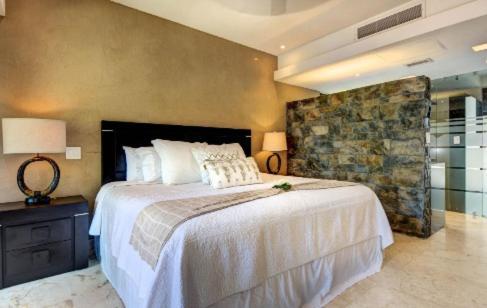 Villa Amazing Hacienda For 14 Guests! Steps To The Beach!