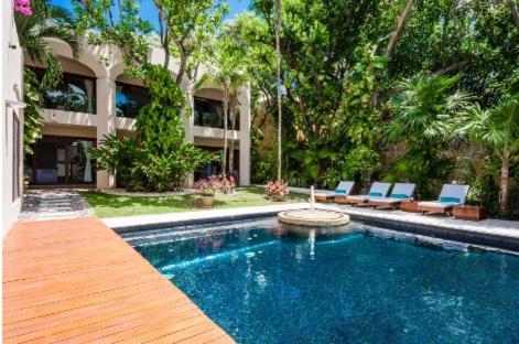 Villa Amazing Hacienda For 14 Guests! Steps To The Beach! *