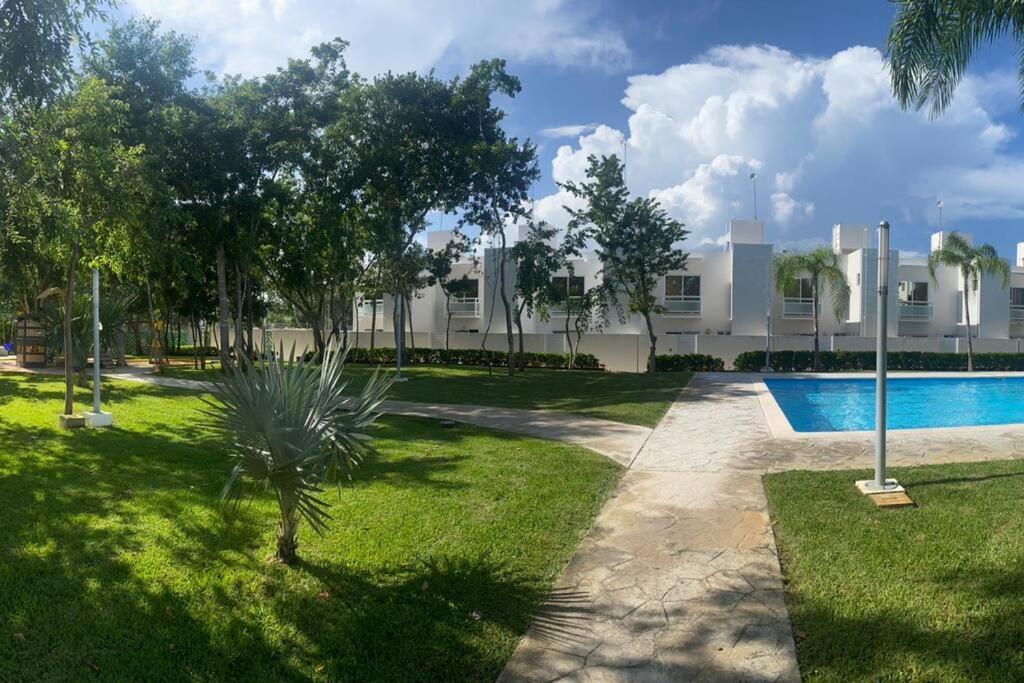 House In Frontemare By Olivos 134 * Playa del Carmen