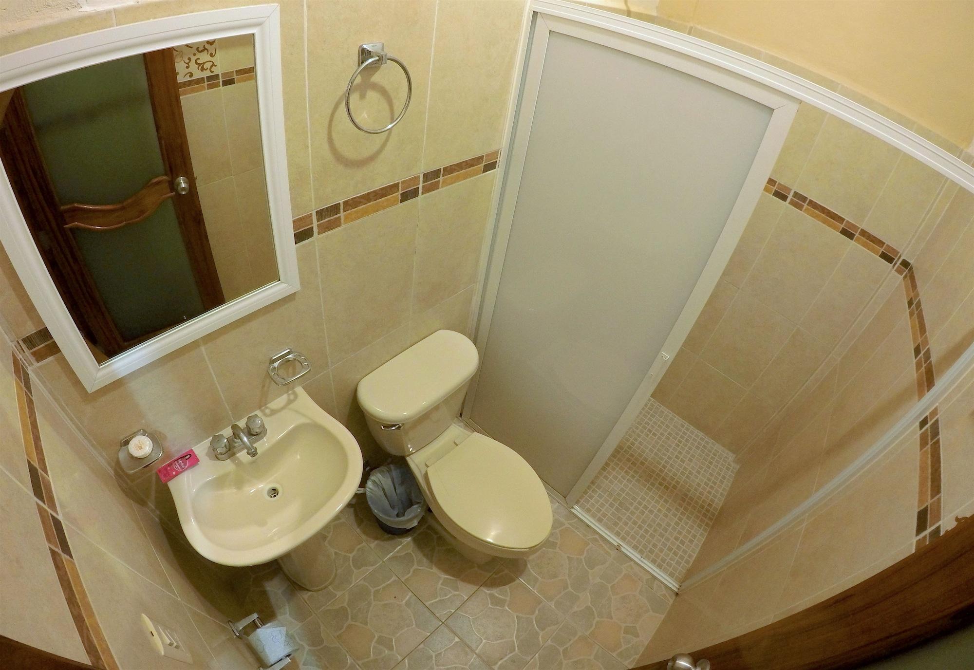 Hotel Plaza Del Sol 2*