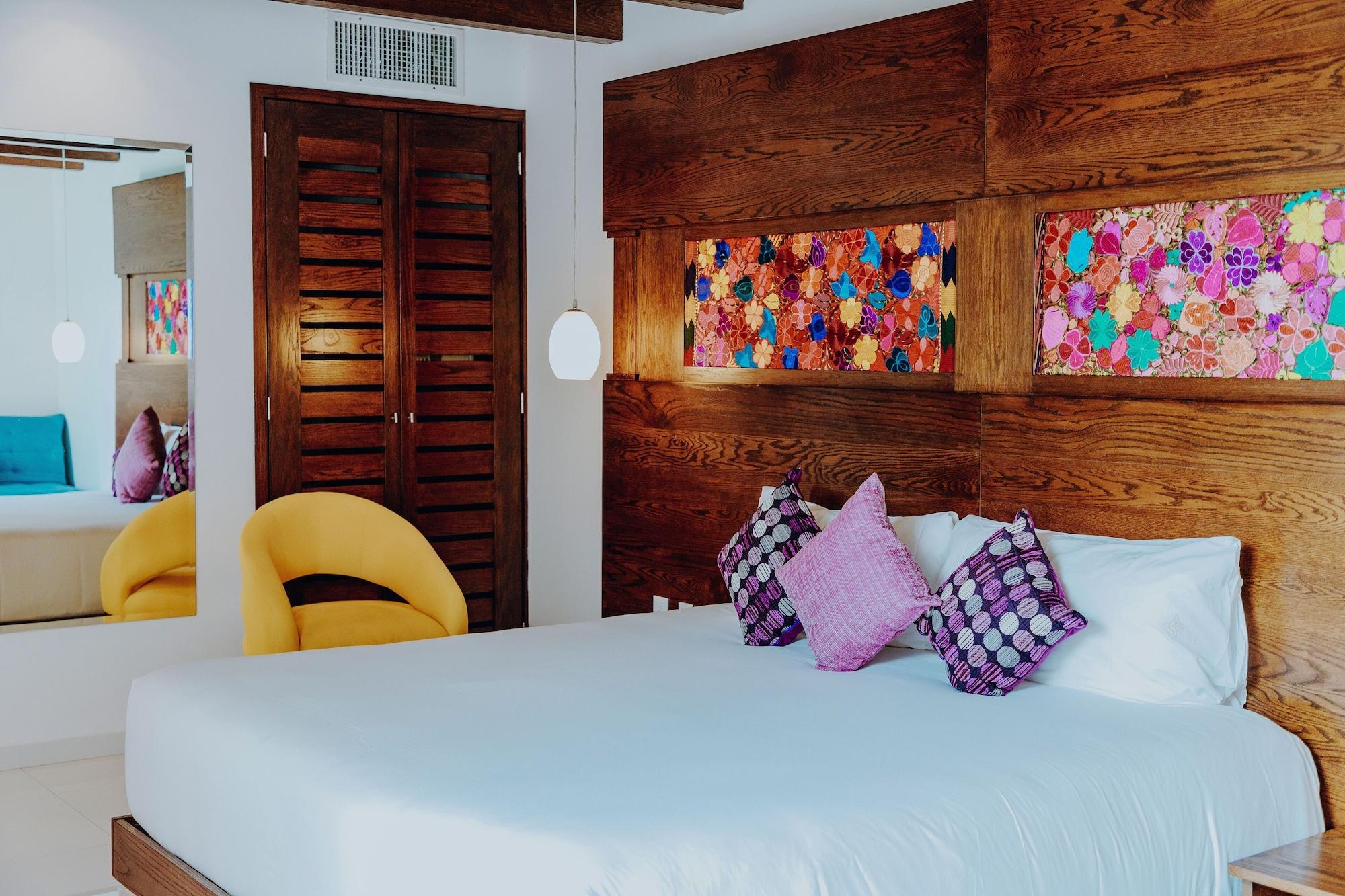 Soul Luxury Boutique And 4*