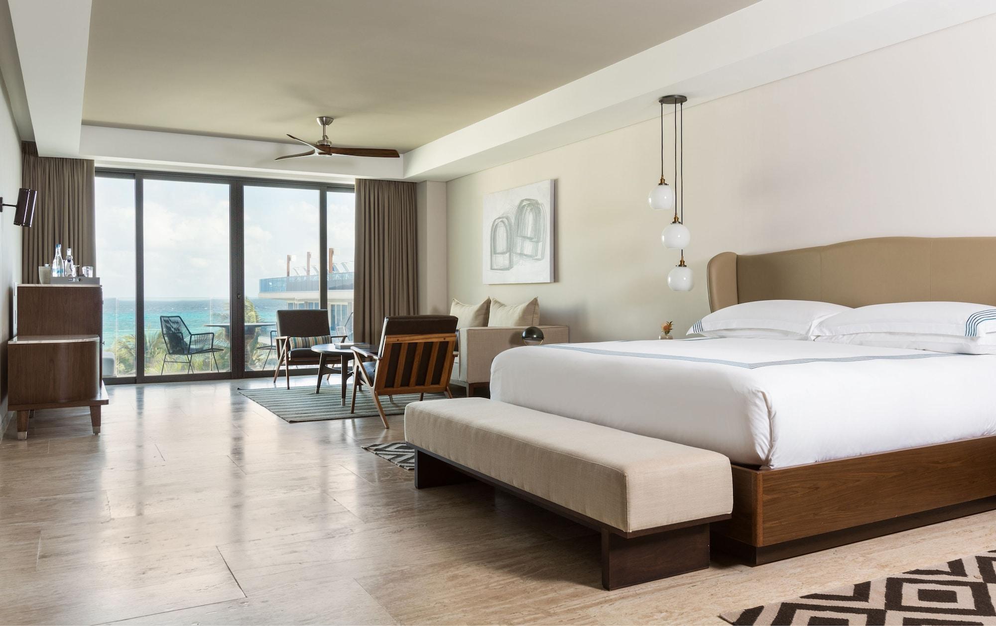 Resort Thompson House, By Hyatt 4*