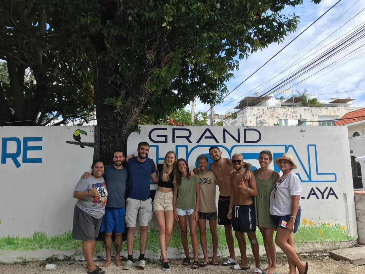 Hostel Grand Playa *