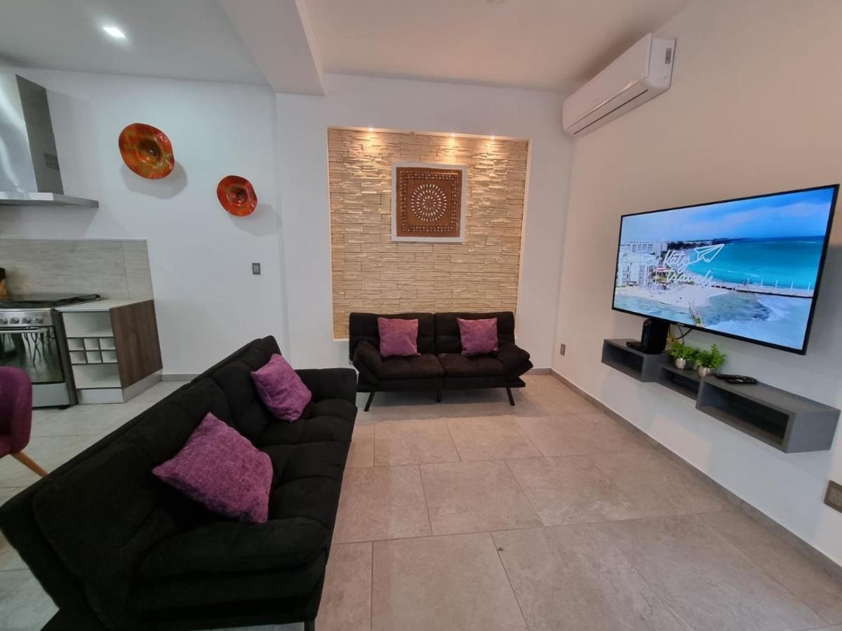 Ferienhaus Modern Rutelena +good Location+pool+ac+sleeps 12 Playa del Carmen