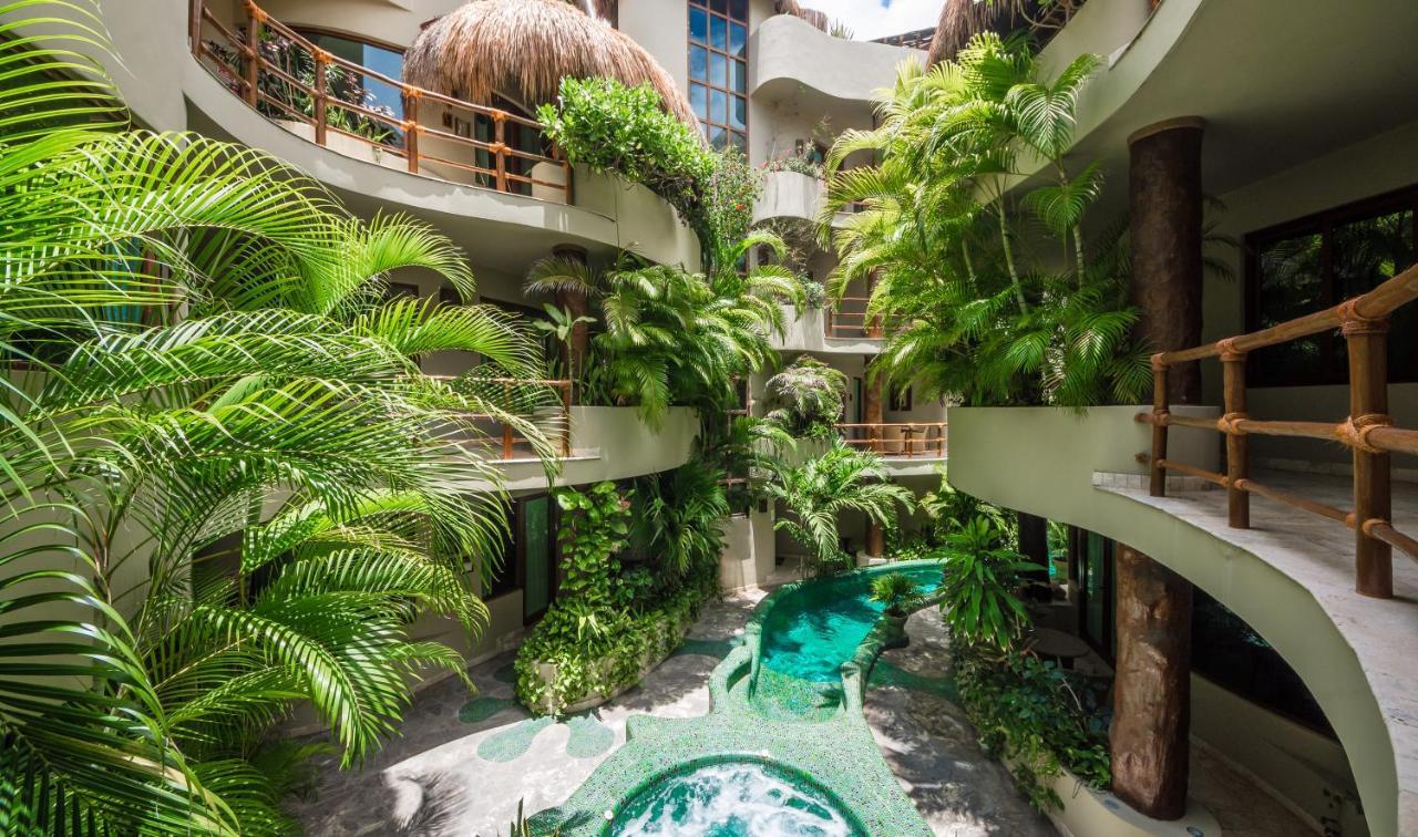 Hotel Maya And Beachclub