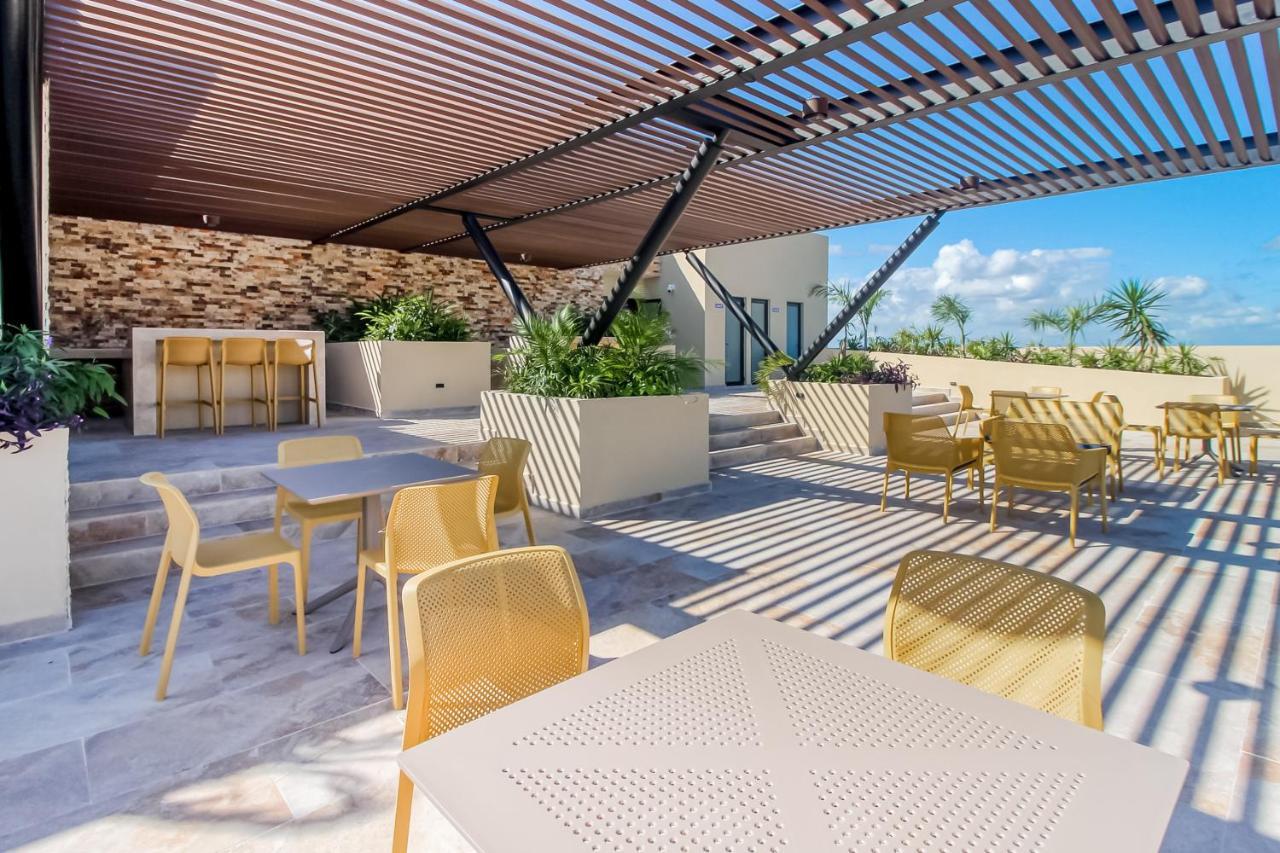 Sea Breezes At Syrena 409